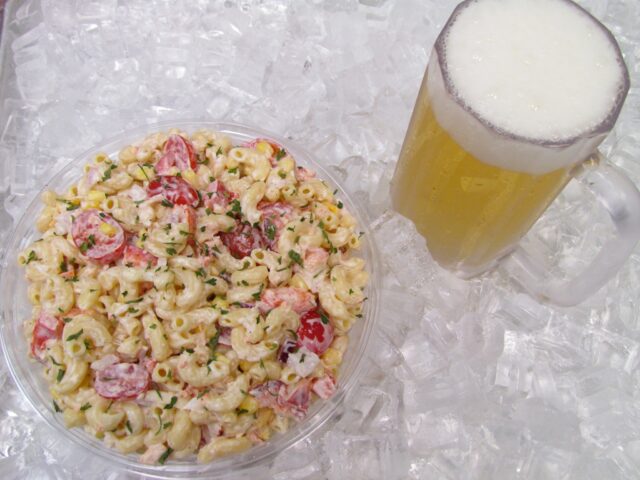 Stay Cool With Our Fresh, Made-To-Order Mac Salads. 😎
Pictured: A "Create Your Own Mac Salad", THE "Lobstah Mac Salad" AND The Ever-Popular "Greek Mac Salad"! 😋